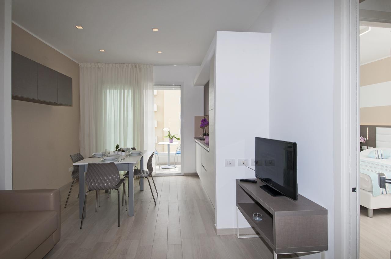 Lungomare Relax Residence Misano Adriatico Bagian luar foto