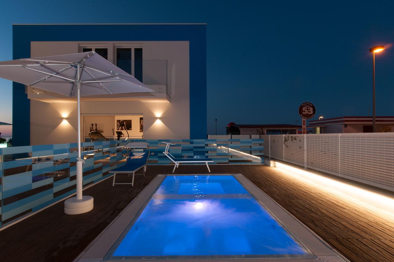 Lungomare Relax Residence Misano Adriatico Bagian luar foto