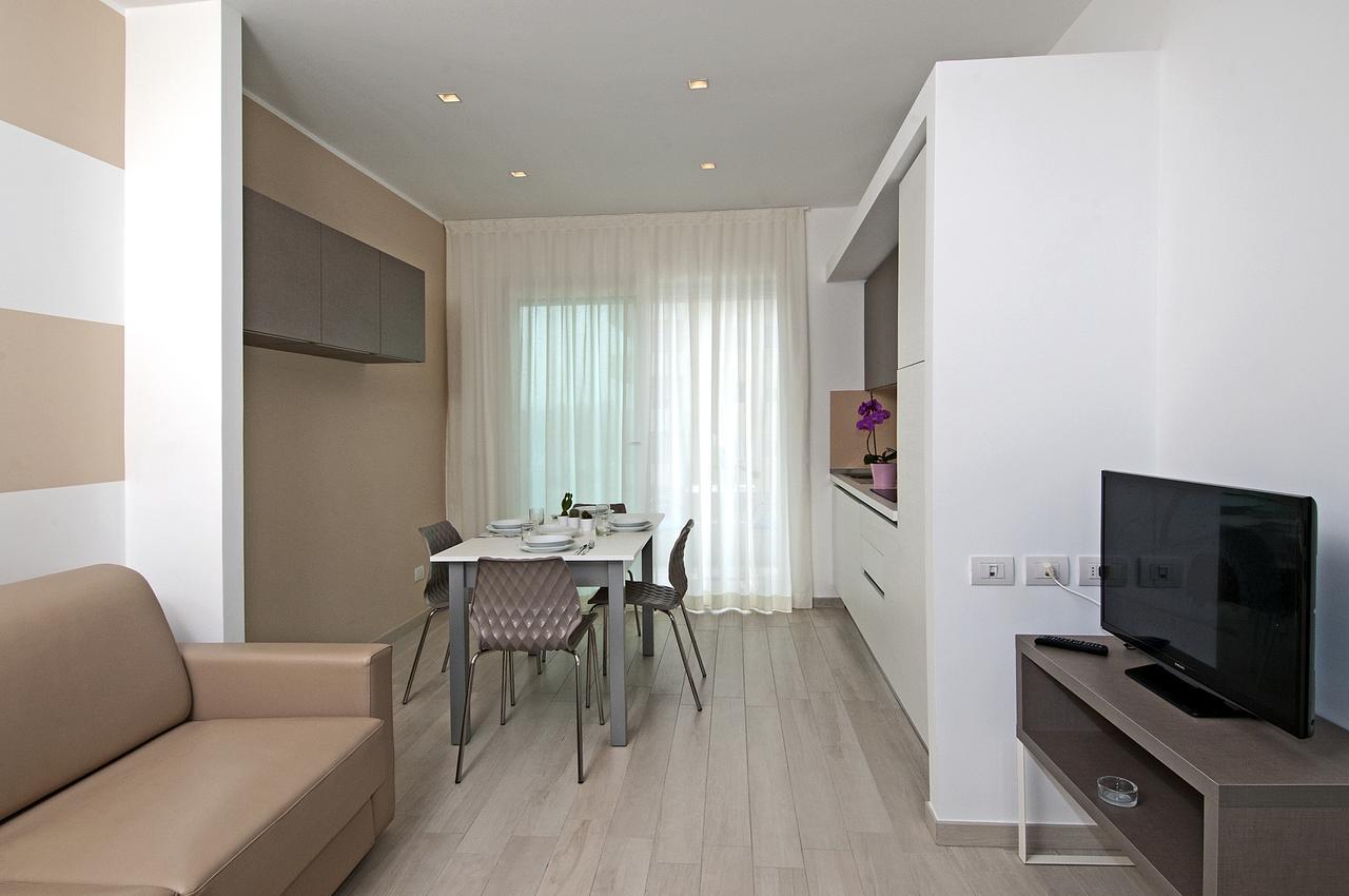 Lungomare Relax Residence Misano Adriatico Bagian luar foto