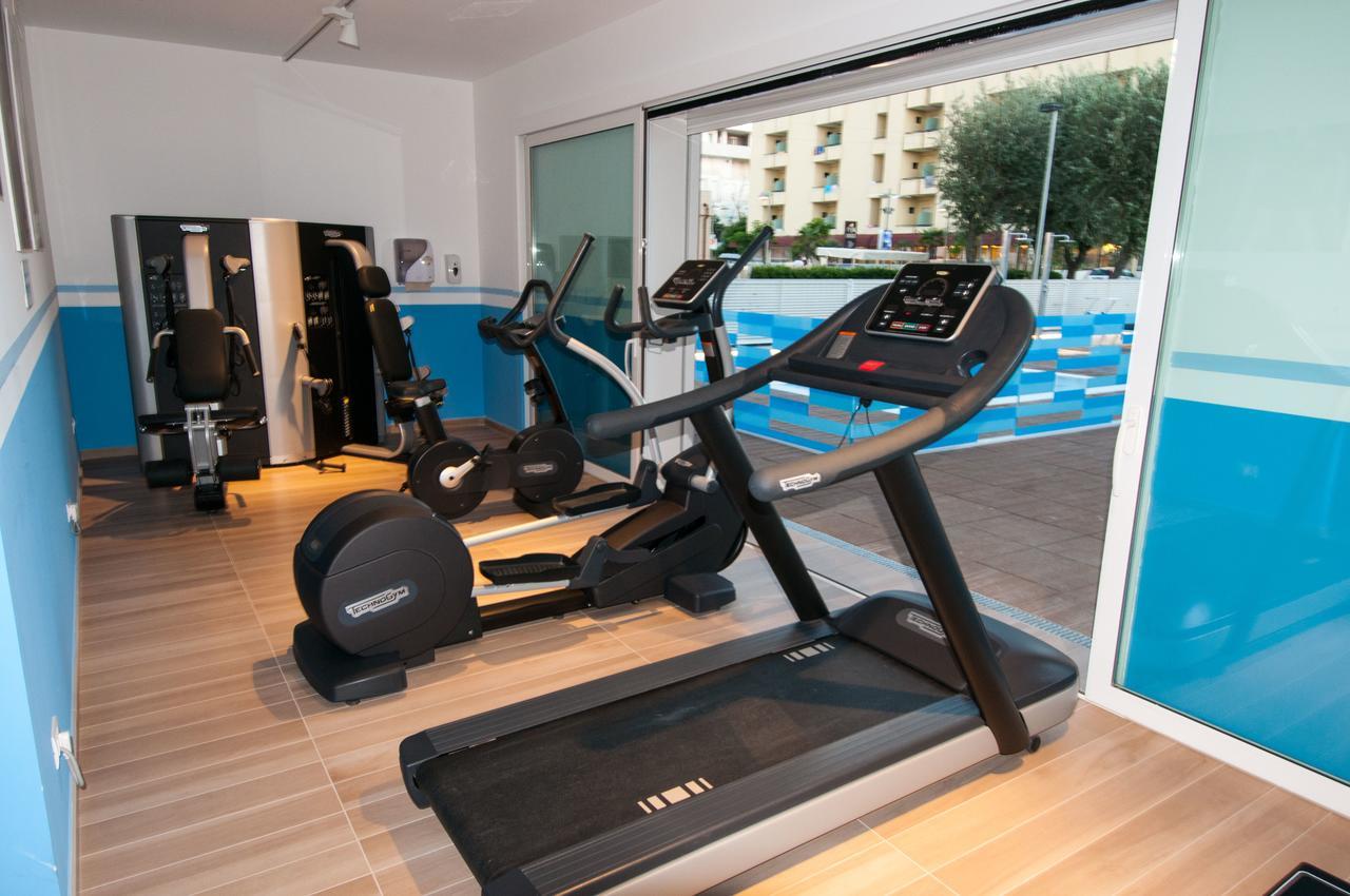 Lungomare Relax Residence Misano Adriatico Bagian luar foto