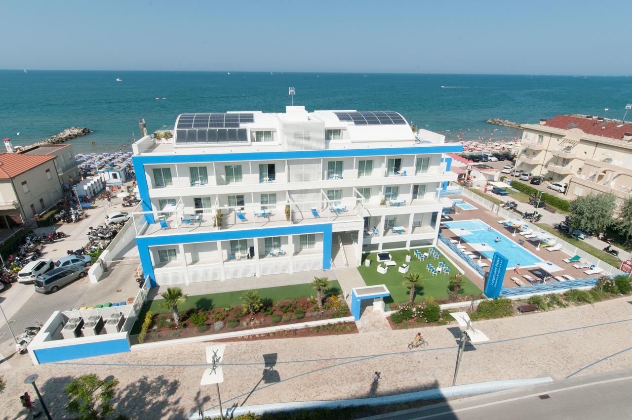 Lungomare Relax Residence Misano Adriatico Bagian luar foto
