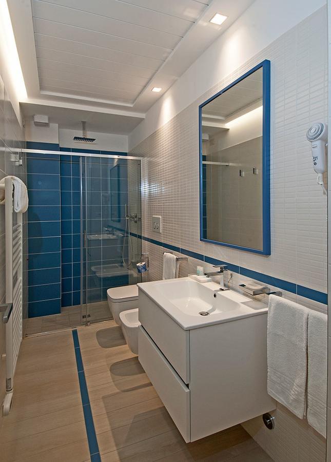 Lungomare Relax Residence Misano Adriatico Bagian luar foto